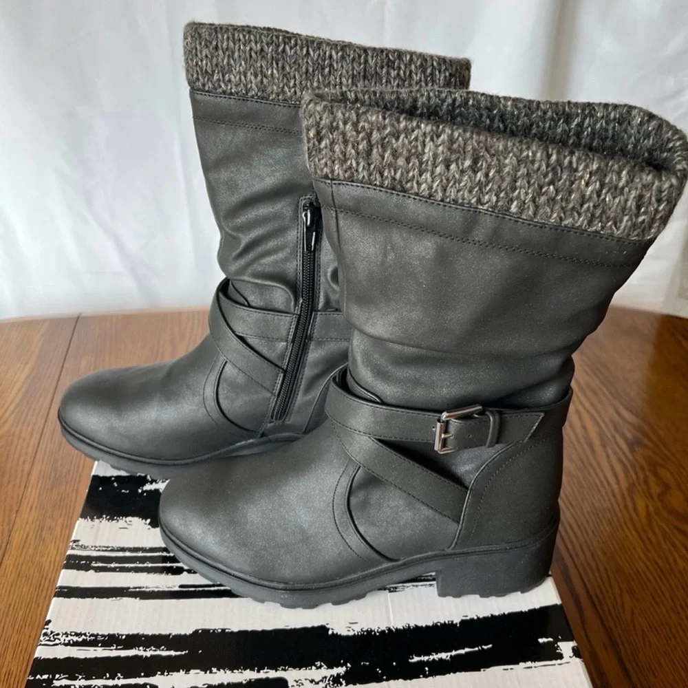 DV Dolce Vita Girls Nicky Buckle Accent Moto Western Fashion Black Boots 3‎ M